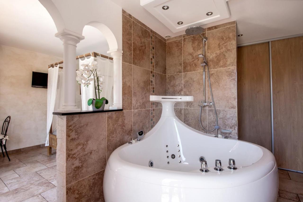 Bed & Breakfast La Demeure Insoupconnee 4*